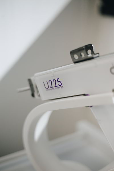 אקדח U225